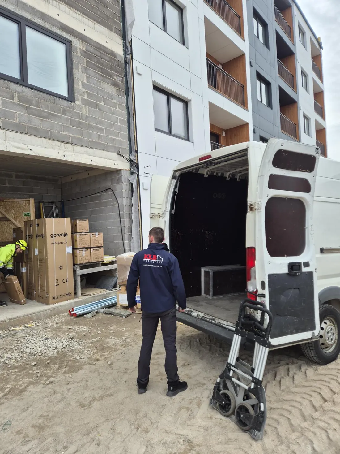 KLB Transport - sadzīves tehnikas piegāde objektā